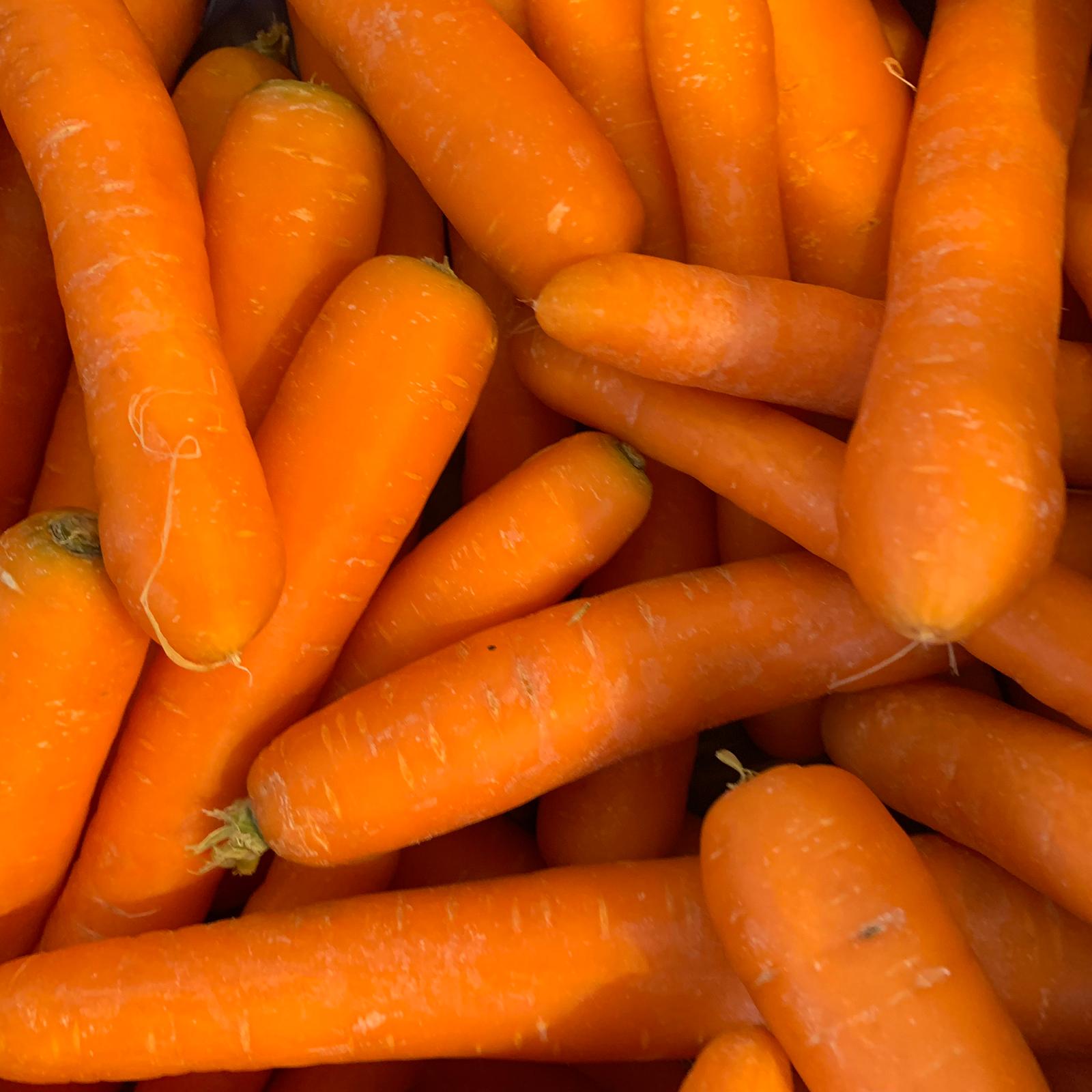 Obst Gemüse – (lose) Möhren Ernte 1 neue kg. Winnis Shop